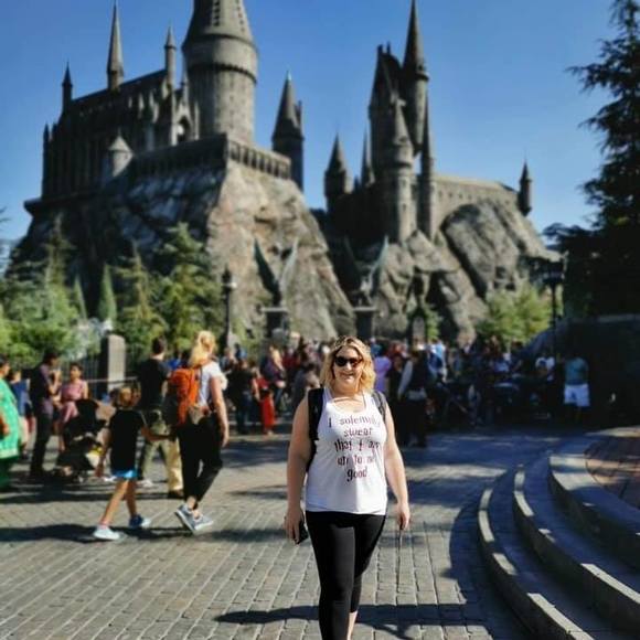 Meet your Posher, Alyssa - Picture 1 of 1